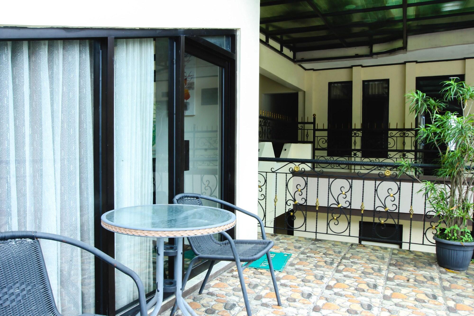 Reddoorz Near Cikole Lembang Hotel Exterior foto