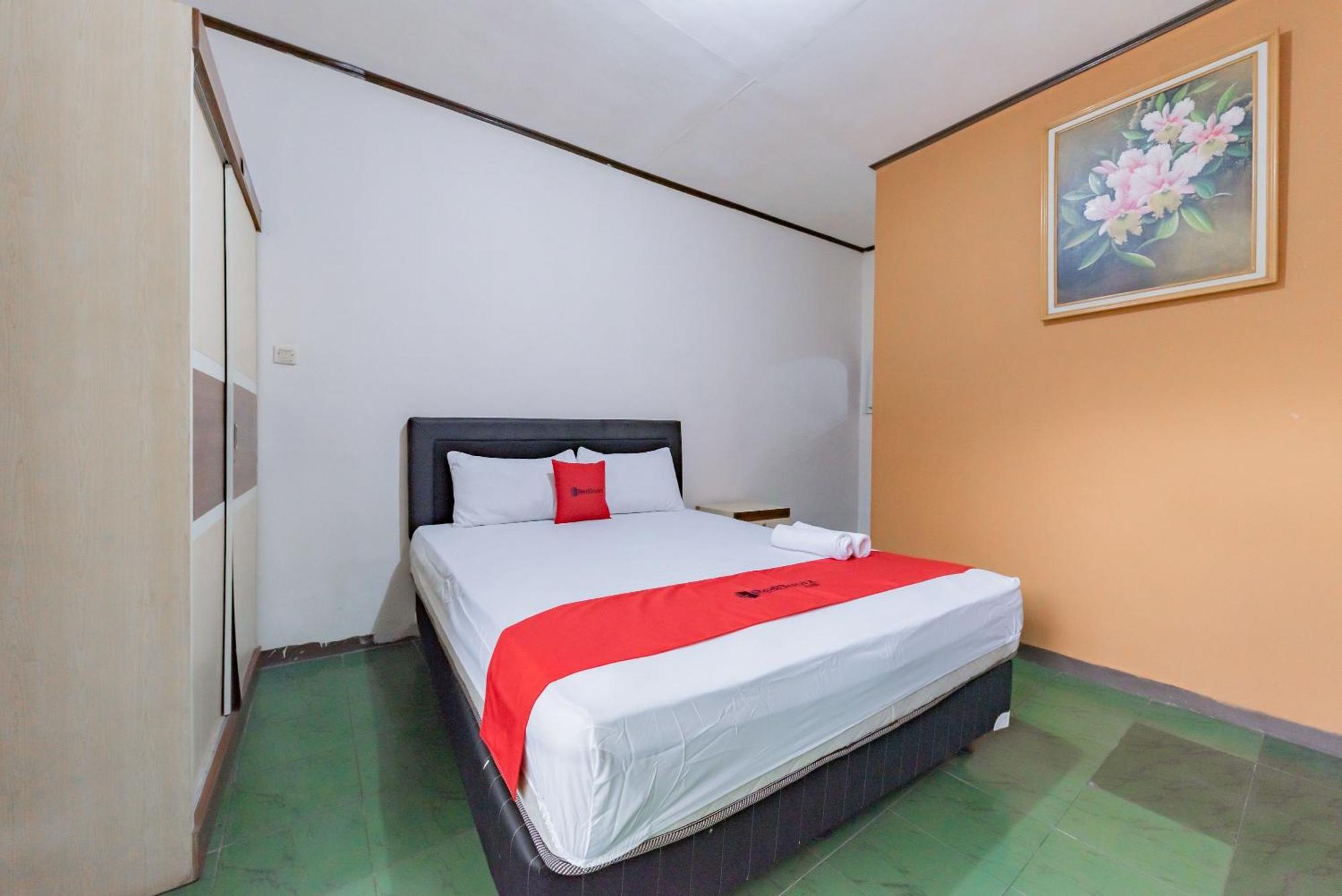 Reddoorz Near Cikole Lembang Hotel Exterior foto